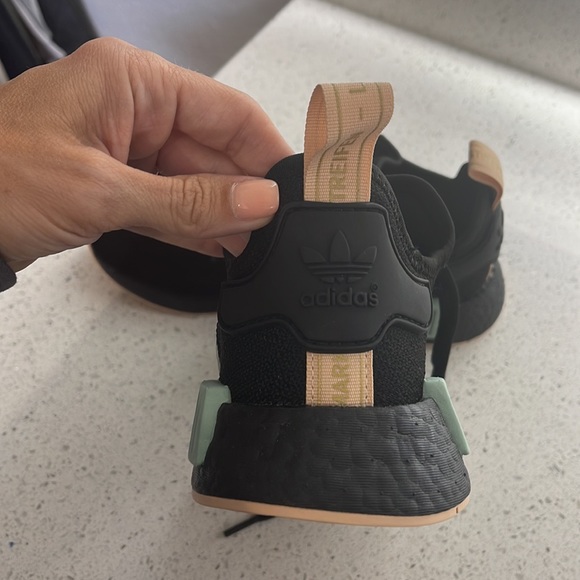 Adidas NMD salmon mint + gold - Picture 3 of 4